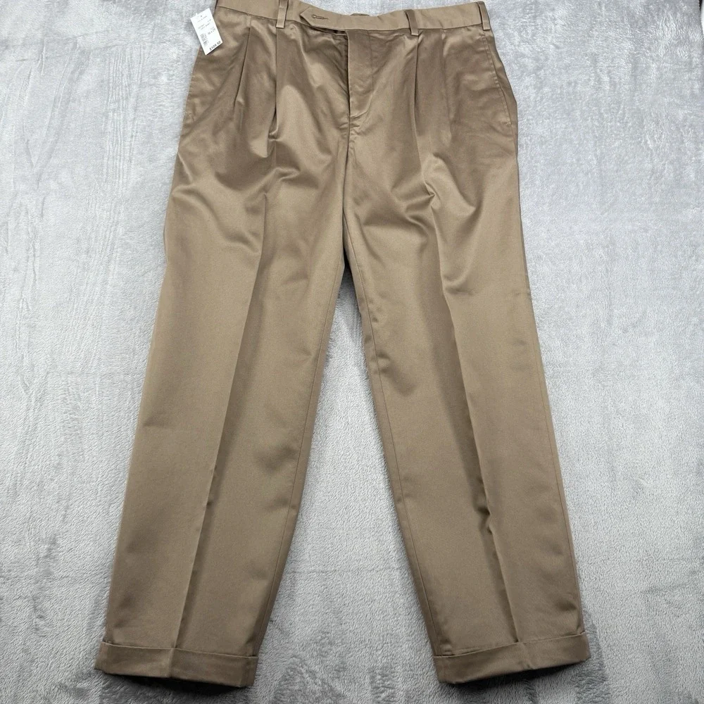 Jos A Bank Pants Mens 36x29 Khaki Traditional Fit Traveler Pleated Cuffed NWT‎